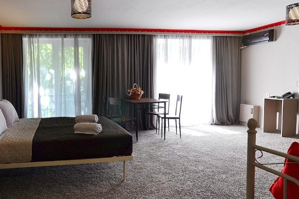 Art Hotel Claude Monet (Tbilisi)